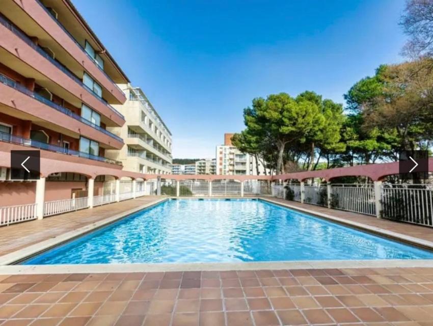 Apartamento Familiar Торроэлья-де-Монгри Экстерьер фото